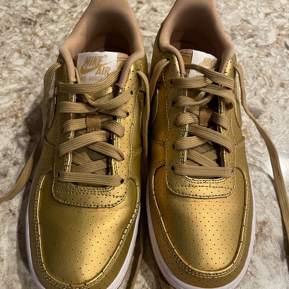 Nike Air Force 1 - Picture 10 of 12